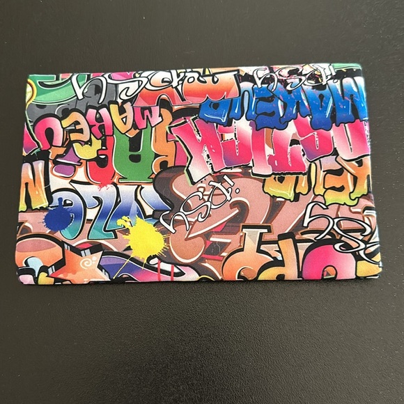 Ipsy glam bag - Picture 2 of 3